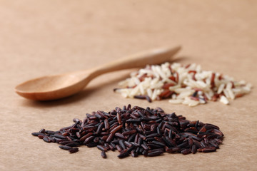 heap of mix brown rice