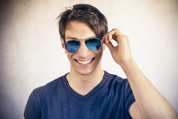 Attractive man with sunglasses