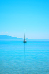 Fototapeta premium boat in the blue sea