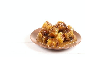 Honeycomb with honey