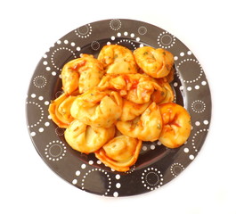 Tortellonis in Tomatensauce