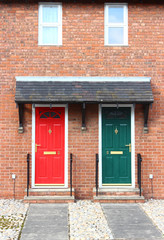 赤と緑のドア