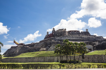 Icónico Castillo de San Felipe situado sobre el cerro deSan Lázaro y construido en 1657 durante la época colonial española en Cartagena de Indias en Colombia