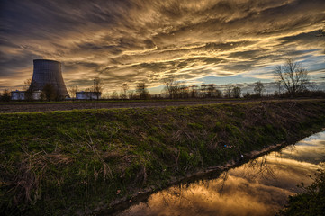 Centrale nucleare - centrale biomassa
