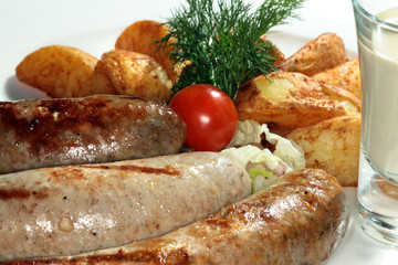 kupaty with potatoes