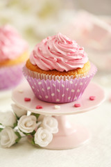 Delicious cupcakes on table  close-up