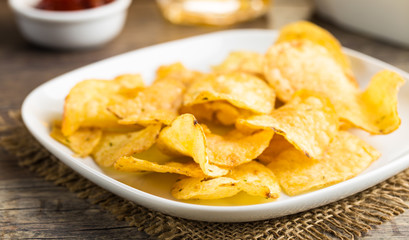 Kartoffelchips - potato crisps