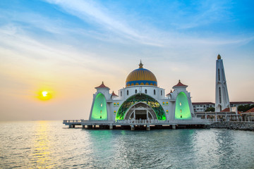 Fototapeta na wymiar Masjid Selat Melaka