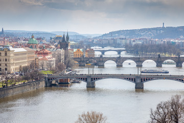 Prague - Vue sur la Vltava et les ponts