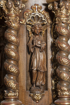 Engelsfigur in der Kapuzinerkirche Wesemlin, Luzern, Schweiz