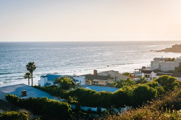 View of houses along the Pacific Ocean, in Malibu, California.