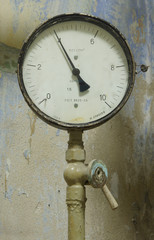 A device for measuring pressure, dated 1969 year