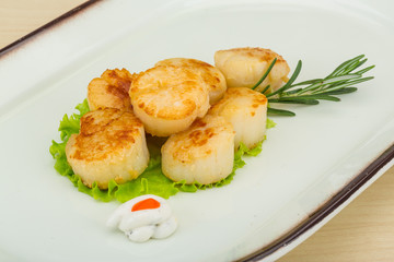 Grilled scallops