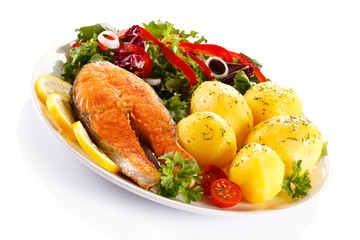 Grilled salmon and vegetables