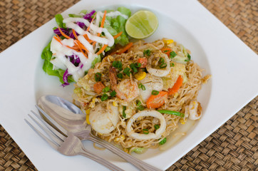 Fried Thai Mama Instant Noodles