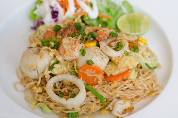 Fried Thai Mama Instant Noodles