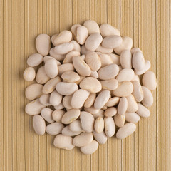 Circle of white beans