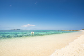 沖縄のビーチ・備瀬の浜