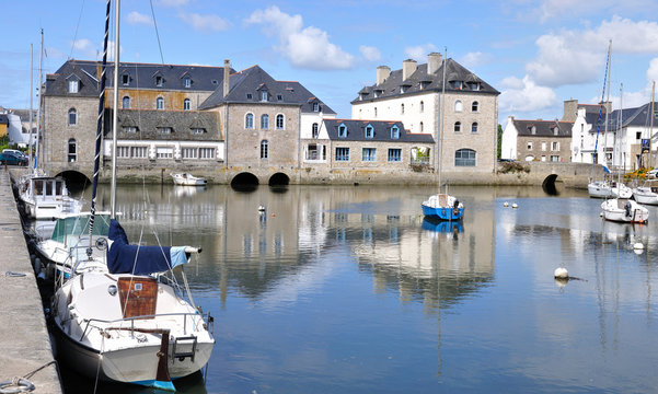 Plomeur Images et vidéos libres de droits Adobe Stock