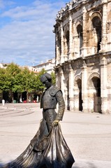 nimes