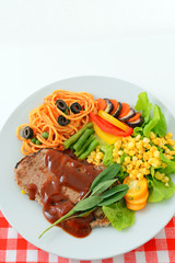 おいしそうなステーキセット