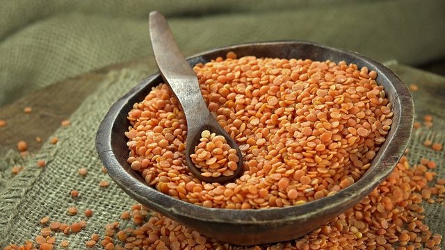 Rotating Red Lentils (not loopable)