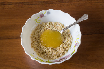 Oatmeal with honey.