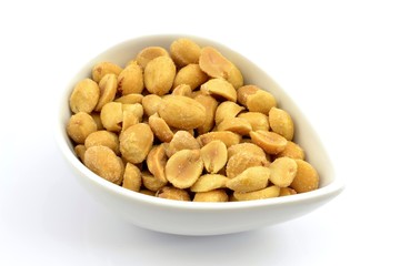 peanuts with salt