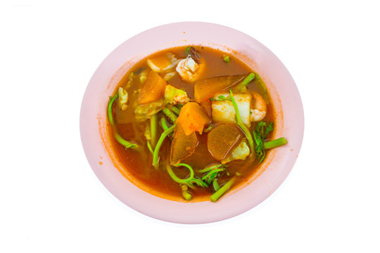 Spicy and Soup Curry with Shrimp and Vegetable / Delicious thai