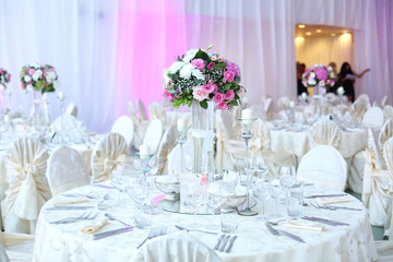 Elegant wedding table