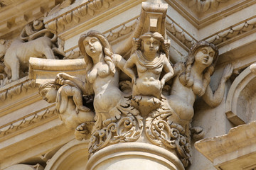 Statues at the Santa Croce baroque church in Lecce
