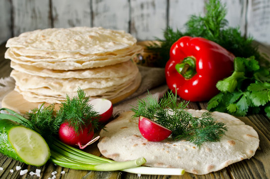 Tortilla wraps with vegetables
