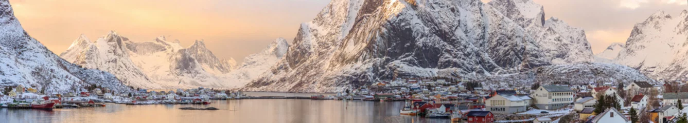 Fotobehang Reinefjorden vissersdorpen in noorwegen