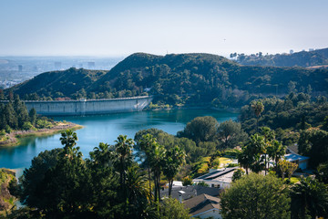Fototapeta na wymiar View of Hollywood Reservoir, in Los Angeles, California.