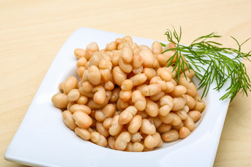 White canned beans