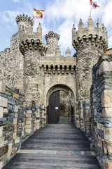 Papier Peint photo autocollant Château Maison ou entrée principale du château des Templiers à Ponferrada