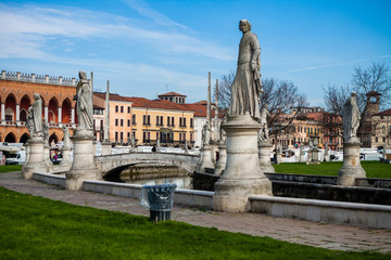 Fototapeta na wymiar Padova. Italy. Spring. Travel.