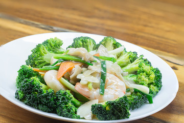 Shrimp stir-fried broccoli , Thai food