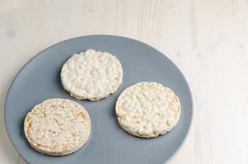 rice cake, puffed rice on table