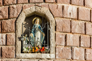 Blessed Virgin Mary statue - obrazy, fototapety, plakaty