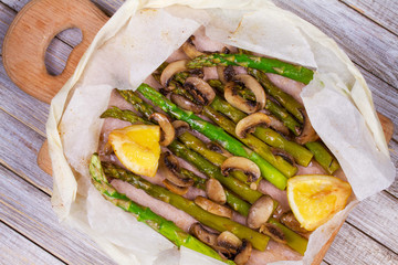 Asparagus and Mushrooms in Parchment