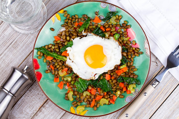 Lentils with Egg, Spinach and Carrot