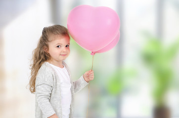 Mädchen mit Luftballon