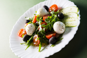 Vegetable salad with mozzarella