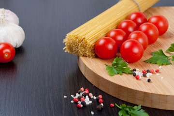 spaghetti, spices and herbs