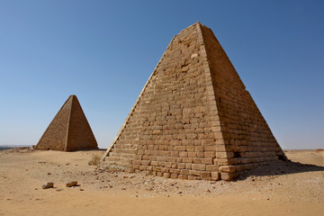 Piramidy w Jebel Barkal