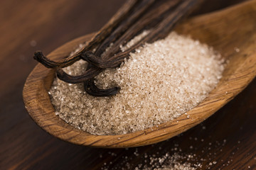 vanilla sugar and vanilla beans