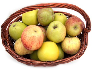 apples in a basket