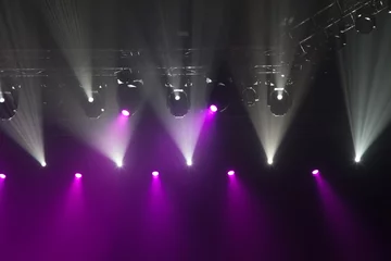 Photo sur Plexiglas Lumière et ombre Lumières de scène sur concert.