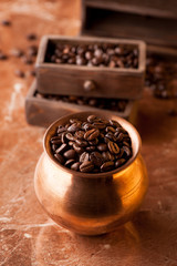 Roasted coffee grains